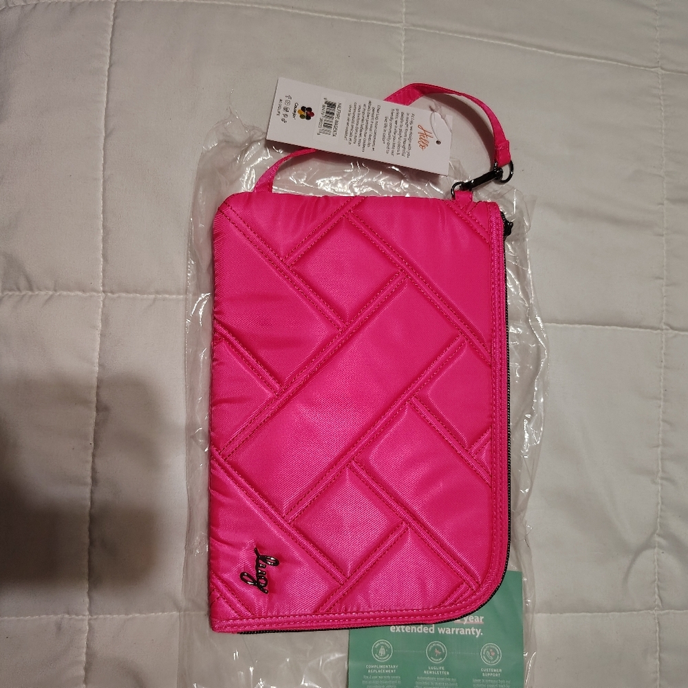 Lug Half Pipe Magenta NWT